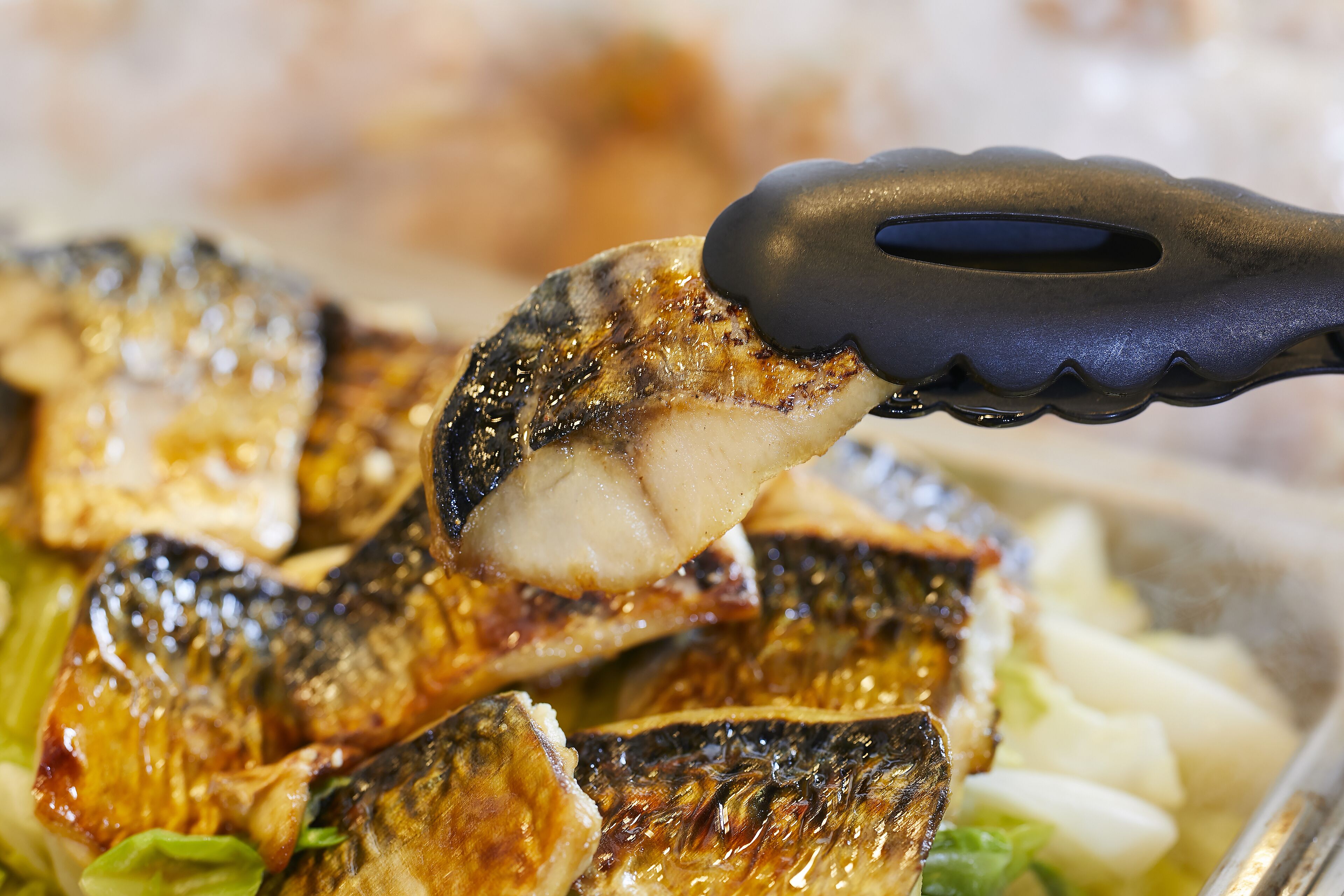 daily buffet breakfast (jpy 1800 per person)