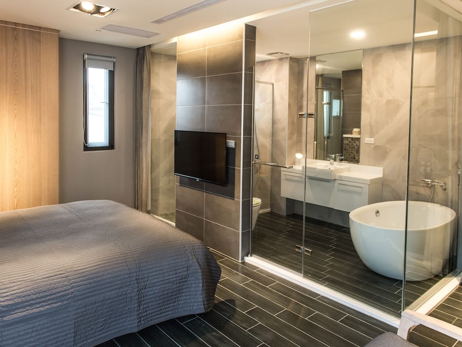 Quarto casal lua de mel (303) | 1 quarto, roupas de cama premium, edredons de pluma, frigobar