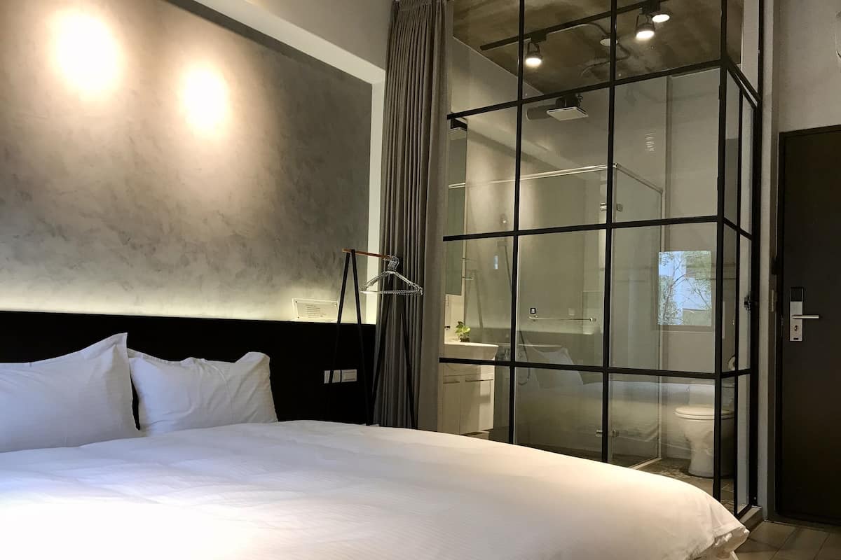 Classic Double Room (202) | 1 bedroom, premium bedding, down comforters, minibar