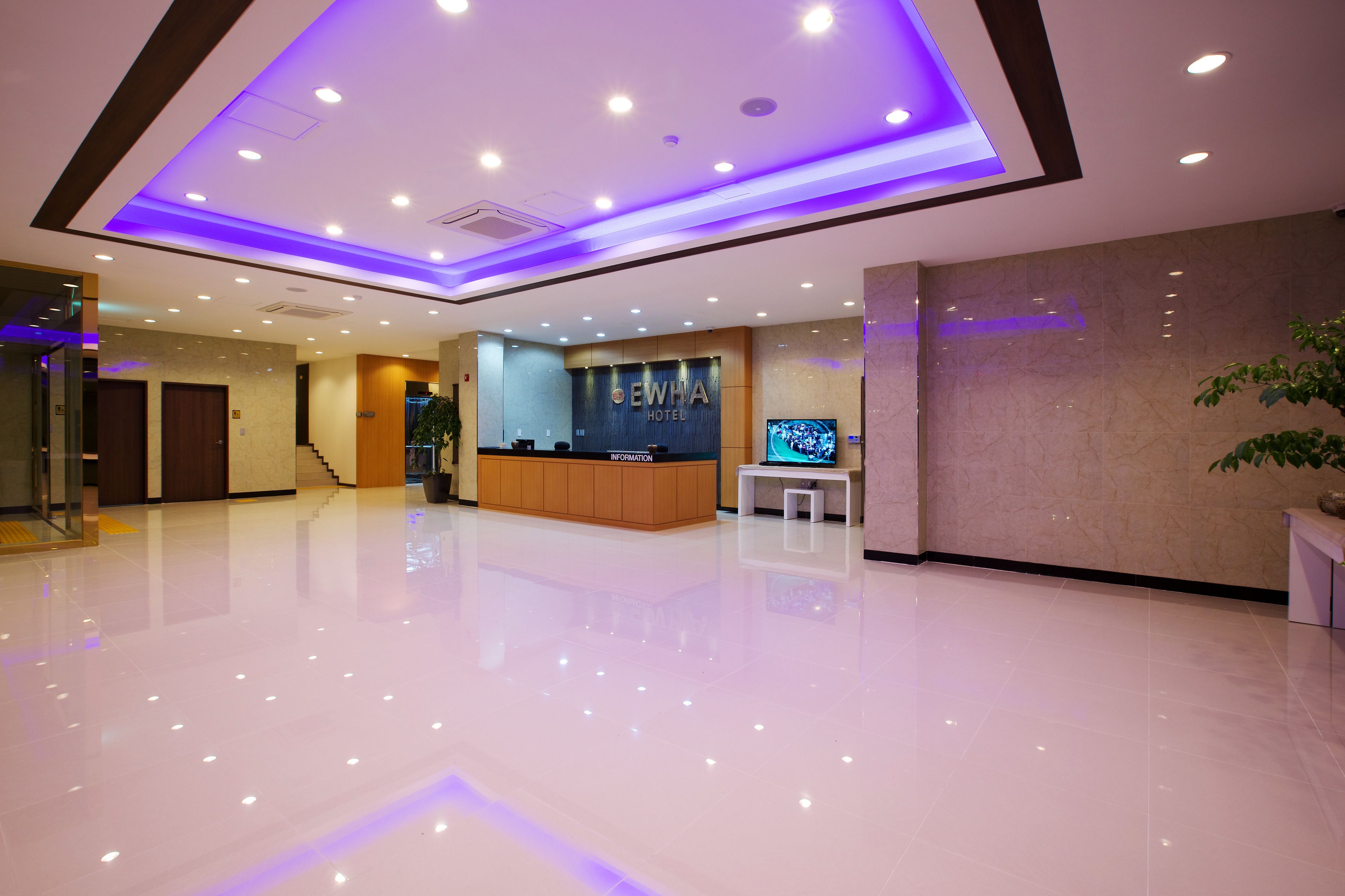 lobby