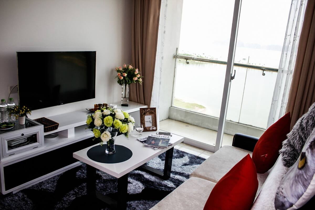 Apartamento (Jelly Fish) | Área de estar | TV LCD