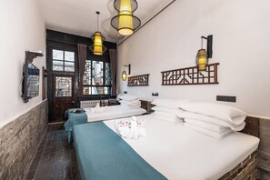 Desk, free WiFi, bed sheets