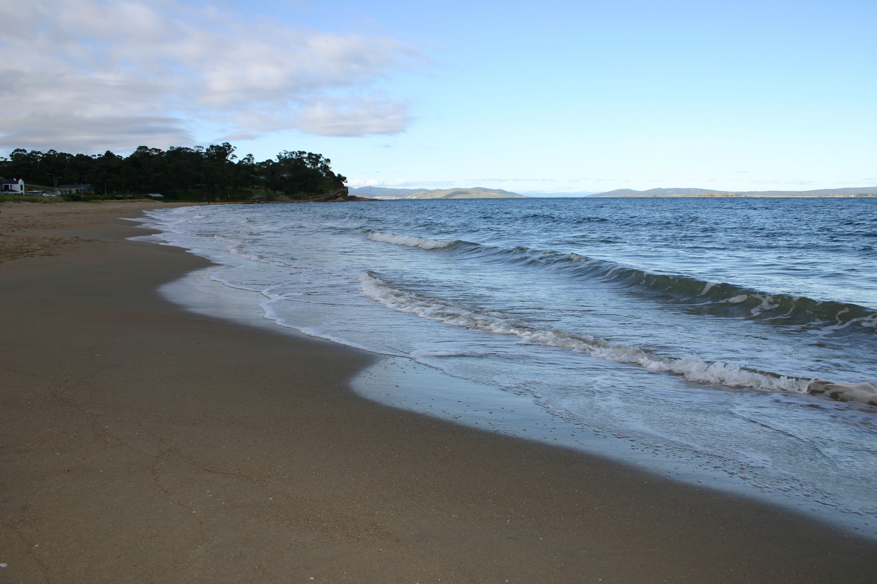 Cedar Cottages Blackmans Bay — image 23