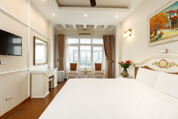 Deluxe Double Room | Minibar, desk, laptop workspace, free WiFi - OYO 1158 Ngoc Trai Hotel (Hanoi)