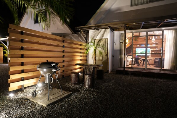 BBQ/picnic area - CINEMA RESORTS 3 (Motobu)