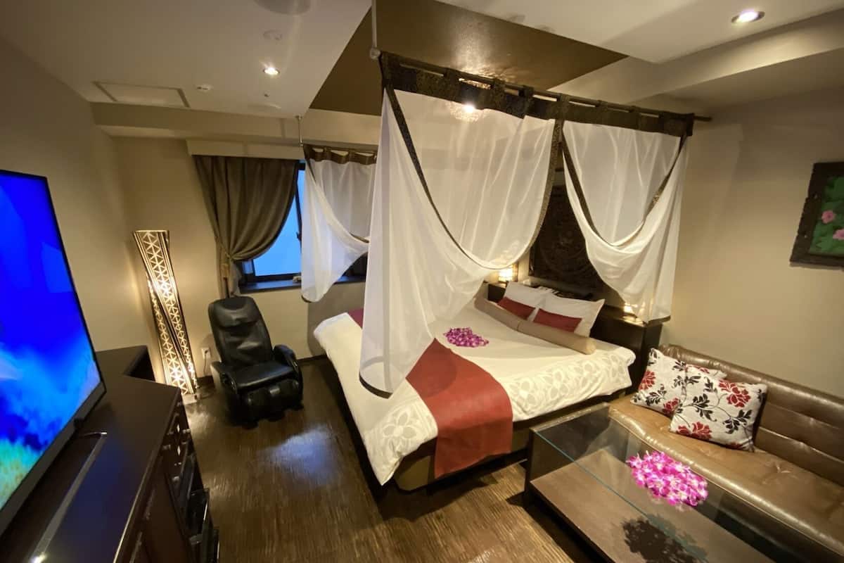 Insonorización, wifi gratis y ropa de cama