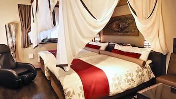 Junior Suite Twin - Smoking - Unlimited Alcohol