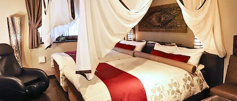 Junior Suite Twin - Smoking - Unlimited Alcohol | Soundproofing, free WiFi, bed sheets