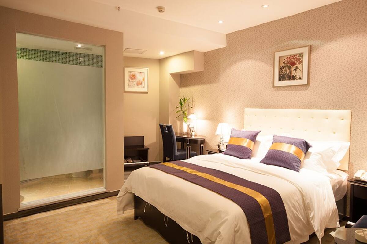Habitación (Elegance) | Escritorio y wifi gratis