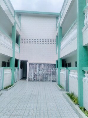 Courtyard - Résidence Belle Vue (Abidjan)