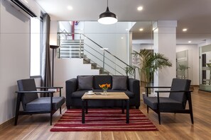 로비 좌석 공간