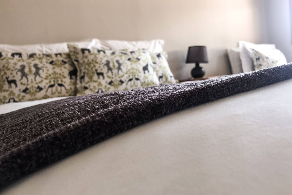 Comfort Cabin, 2 Bedrooms | In-room safe