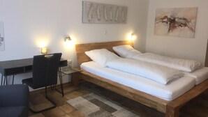 Unclassified image, 4 of 26, button - Hotel Forsthaus Alter Foerster (Bad Oeynhausen)