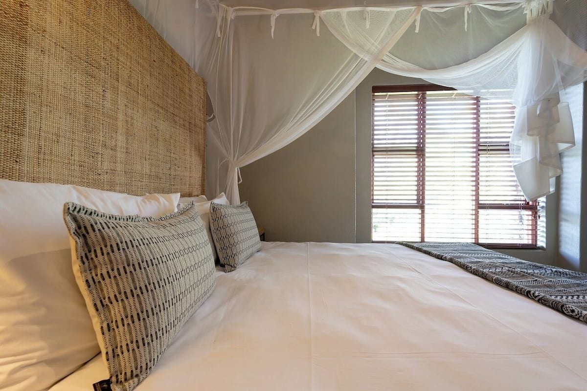 Ekhaya Suite 4 | 1 bedroom, premium bedding, in-room safe, individually decorated