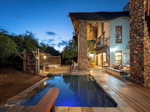 Outdoor pool, sun loungers