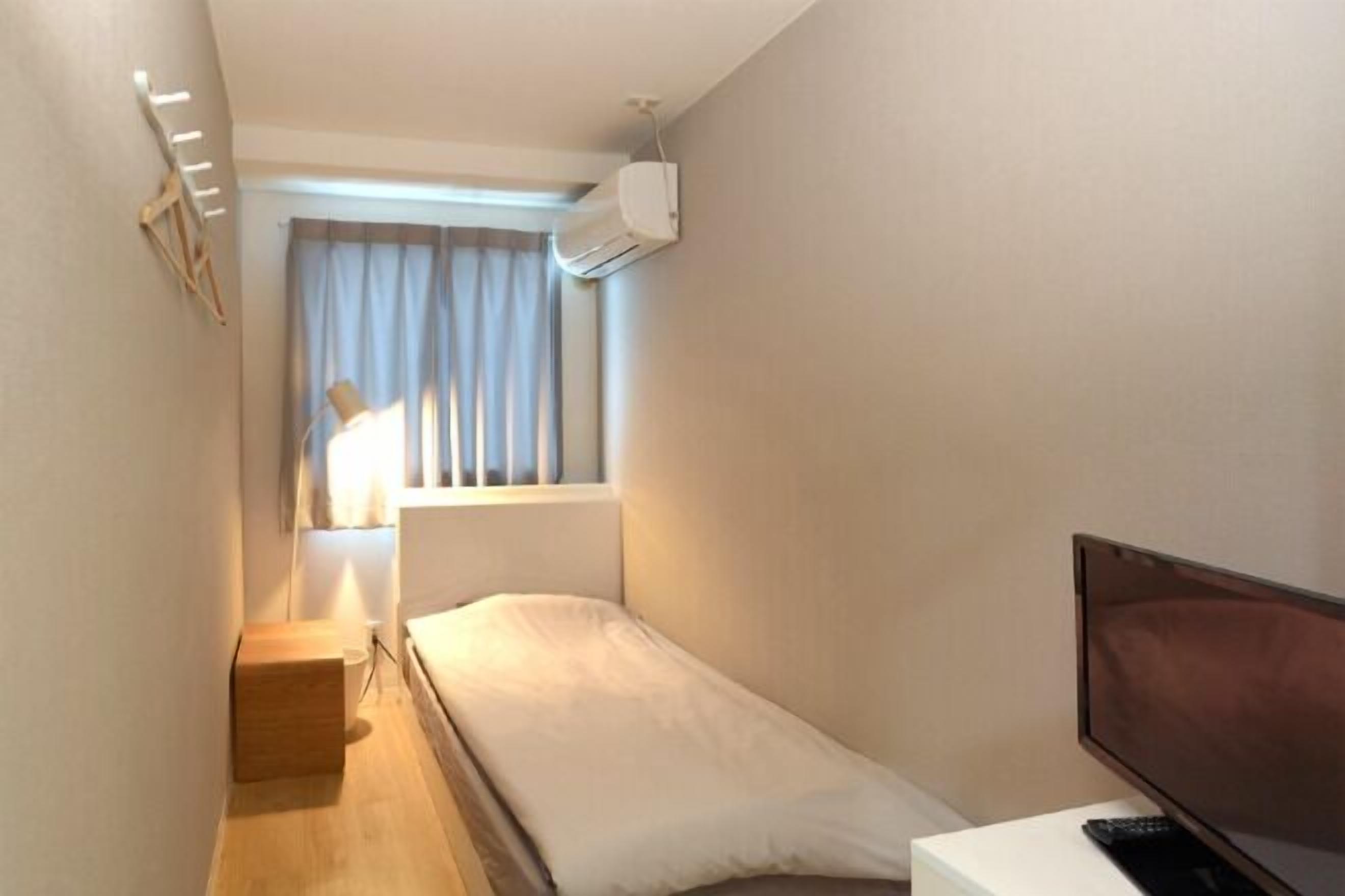 Desk, blackout curtains, free WiFi