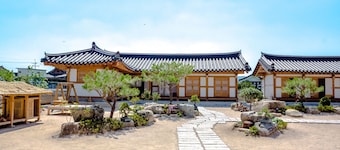 Gyeongju Hanok1st