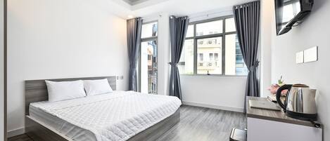 Kamar Double Deluks | Meja kerja, tirai kedap cahaya, kedap suara, dan Wi-Fi gratis