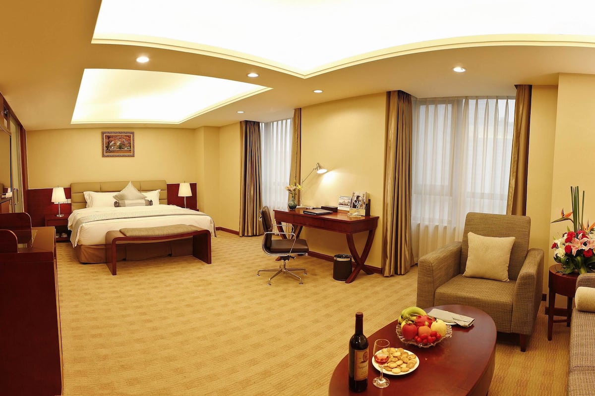 Executive Room