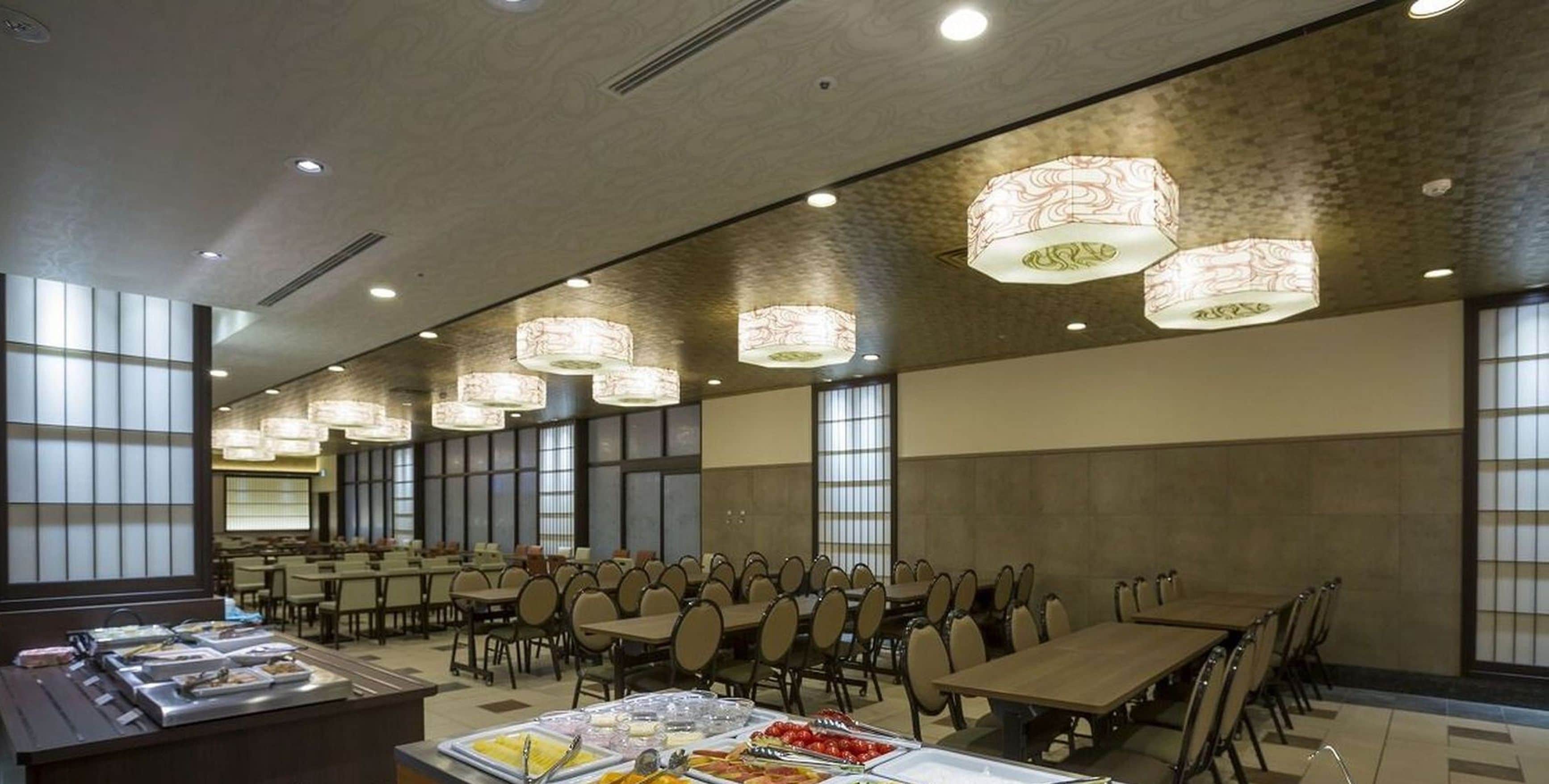 朝食 (ビュッフェ)、毎日提供 (1 名様 2000 JPY)