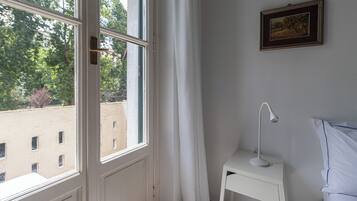 Apartamento (2 Bedrooms) | 2 quartos, espaço de trabalho para notebook