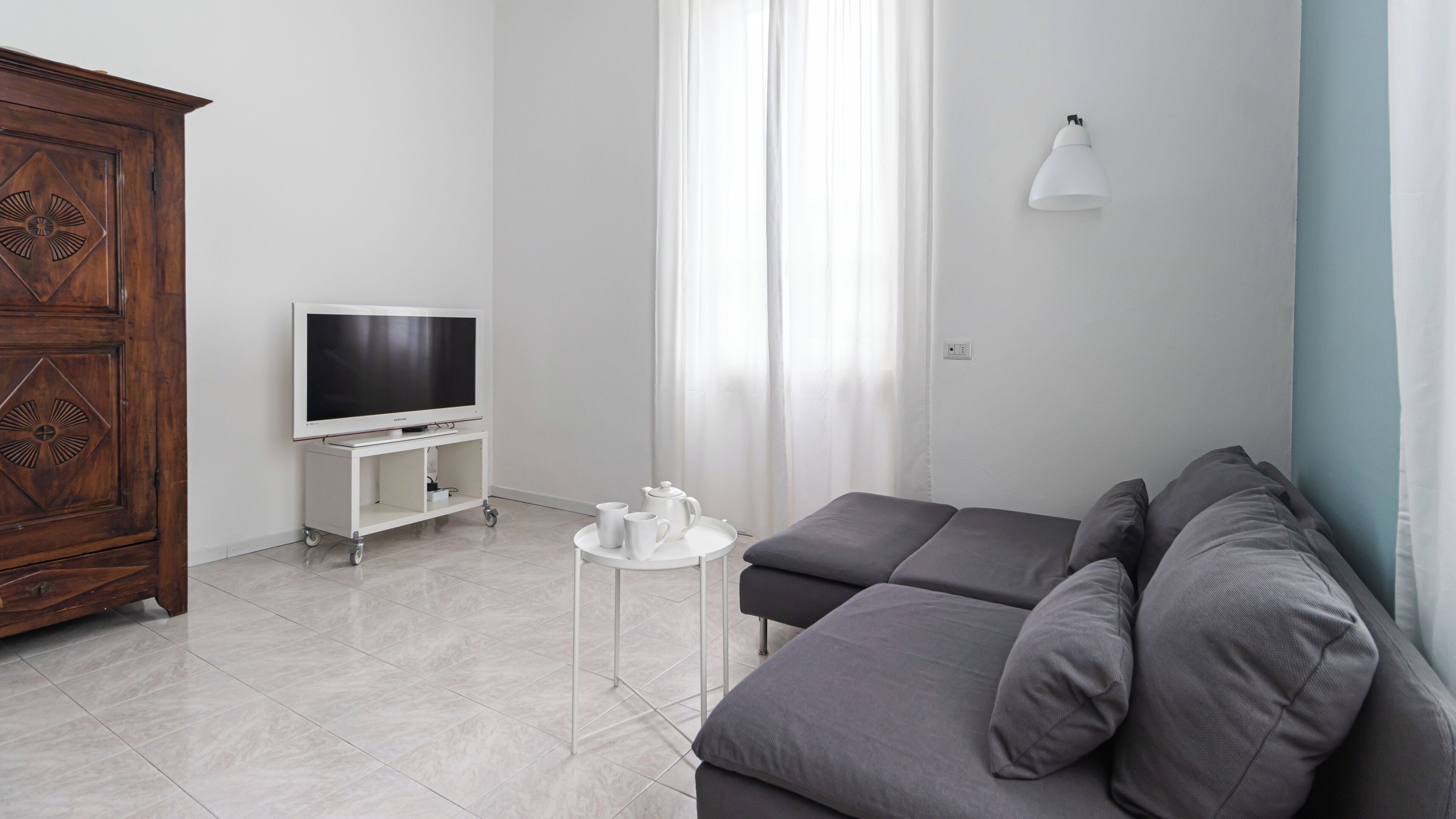 公寓 (2 Bedrooms) | 客廳 | 15 厘米平面電視連有線電視頻道、電視