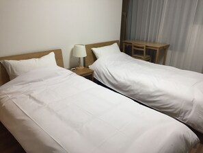 Superior Family Room, Refrigerator & Microwave | Free WiFi - Guest House Koiyamacho (Kyoto)