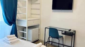 Schreibtisch, Verdunkelungsvorhänge, schallisolierte Zimmer