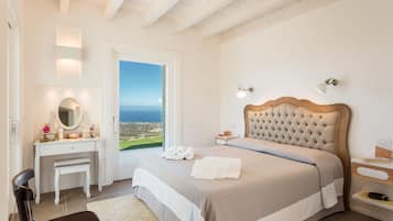 Vila superluxo, acesso à piscina, vista para o mar (Stazzo di l'Incantu) | Roupas de cama premium