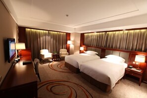 Minibar, in-room safe, desk, blackout drapes