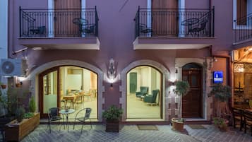 Overnatningsstedets indgangsparti