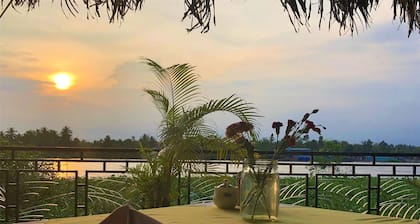 Mango Home Riverside