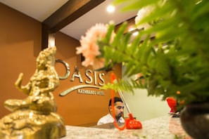 Reception - Oasis Kathmandu Hotel (Kathmandu)