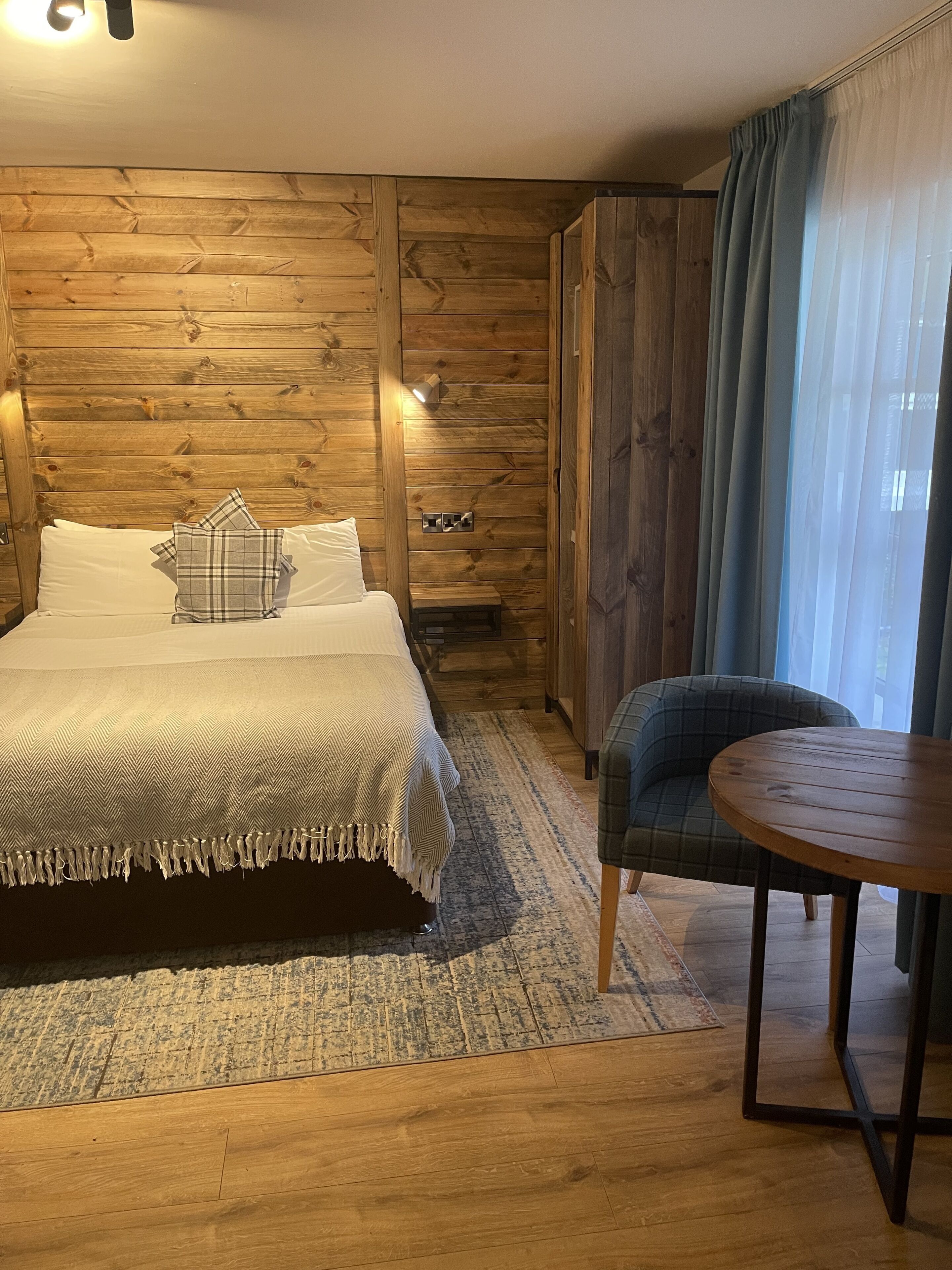 superior double room | 1 bedroom, iron/ironing board, wifi, bed sheets