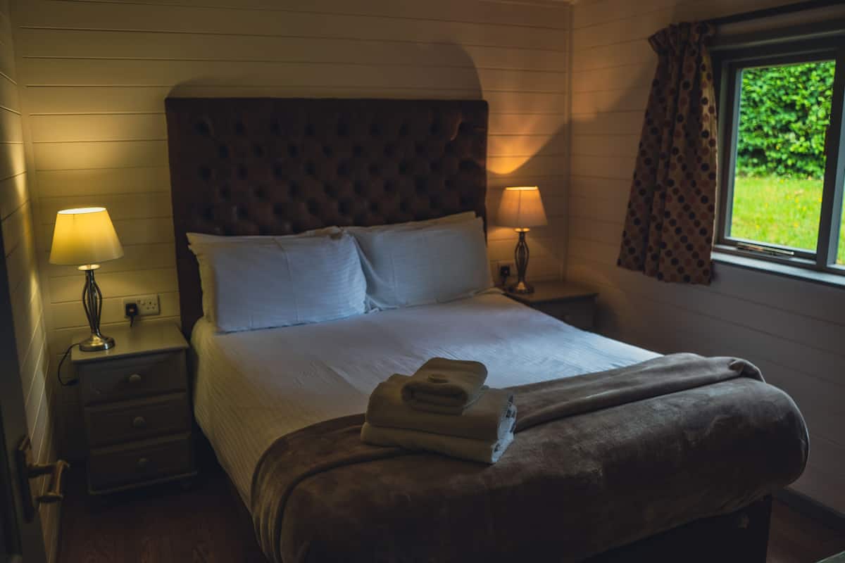 1 chambre, fer et planche Ă repasser, Wi-Fi, draps fournis