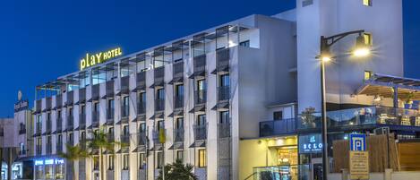 Fachada de la propiedad