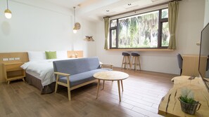 Classic Double Room, 1 Queen Bed, Garden View | Premium bedding, down duvets, memory-foam beds, individually decorated - Greenfield B&B (Shoufeng)
