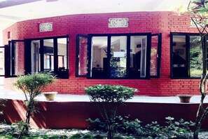 บริเวณภายนอก