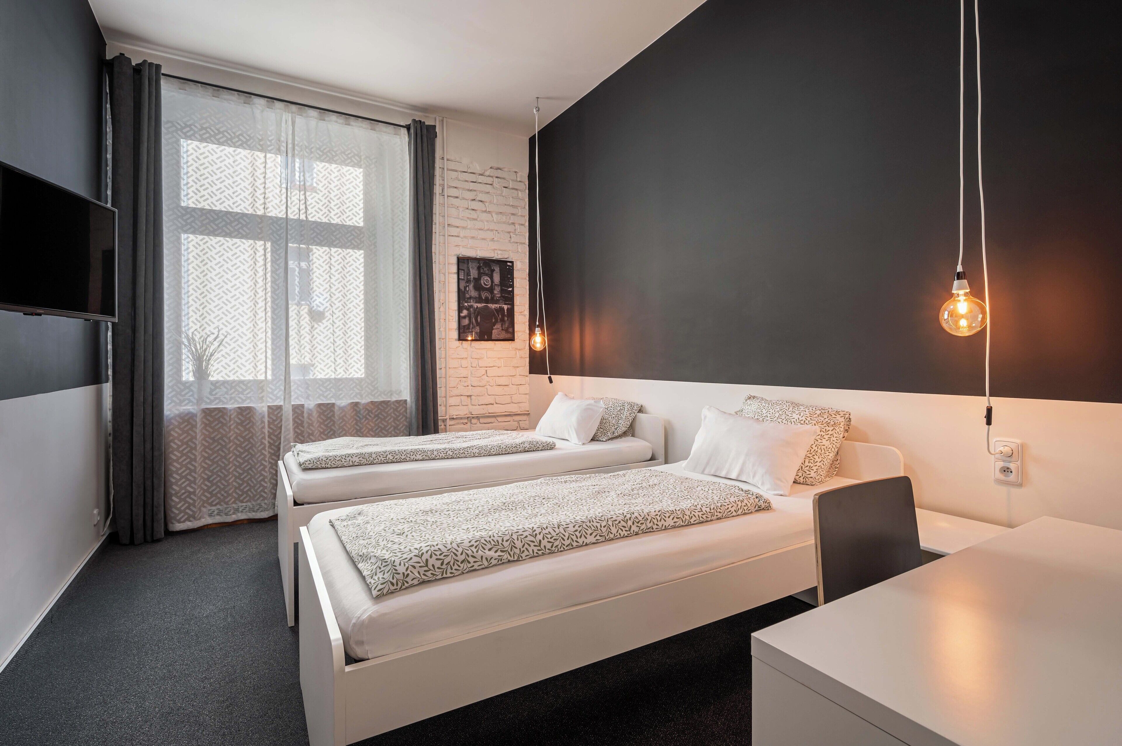 superior double room, 1 queen bed, ensuite | in-room safe, desk, soundproofing, iron/ironing board