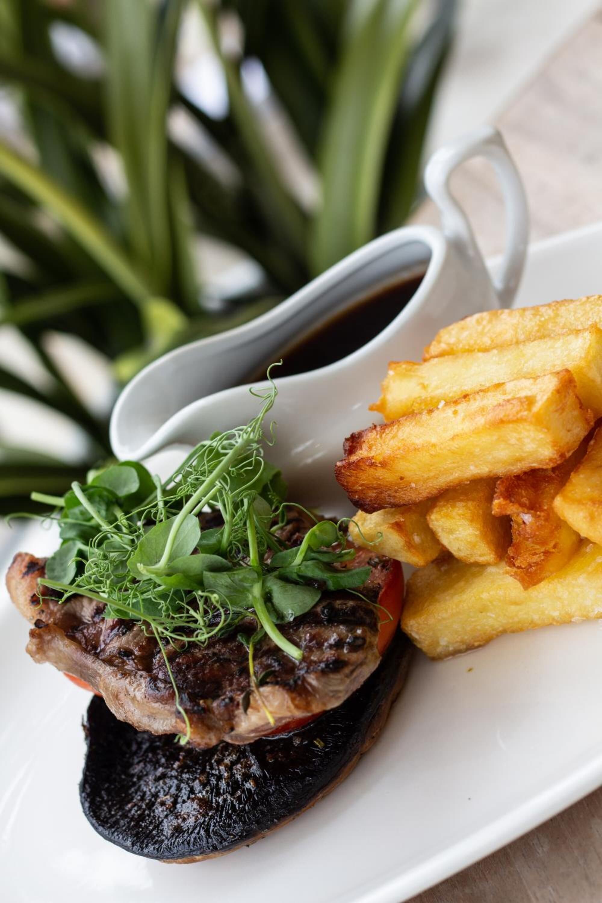 breakfast, lunch, dinner served; british cuisine