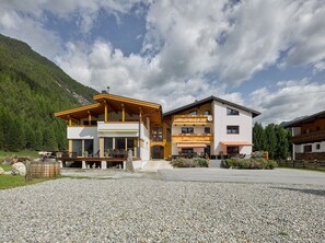 Front of property - Haus Frieda (Laengenfeld)