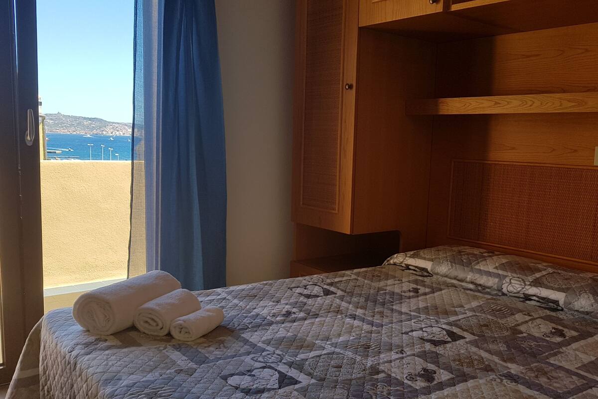 Chambre Double, vue mer | Lits bébé (gratuits), lits pliants/supplémentaires, Wi-Fi gratuit