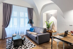 Lejlighed - 1 soveværelse | Opholdsområde | Fladskærms-tv