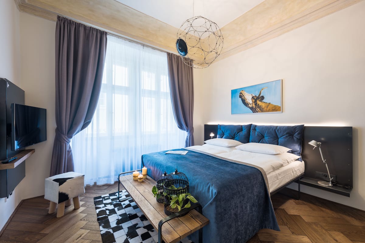 1 habitación, ropa de cama de alta calidad y minibar 
