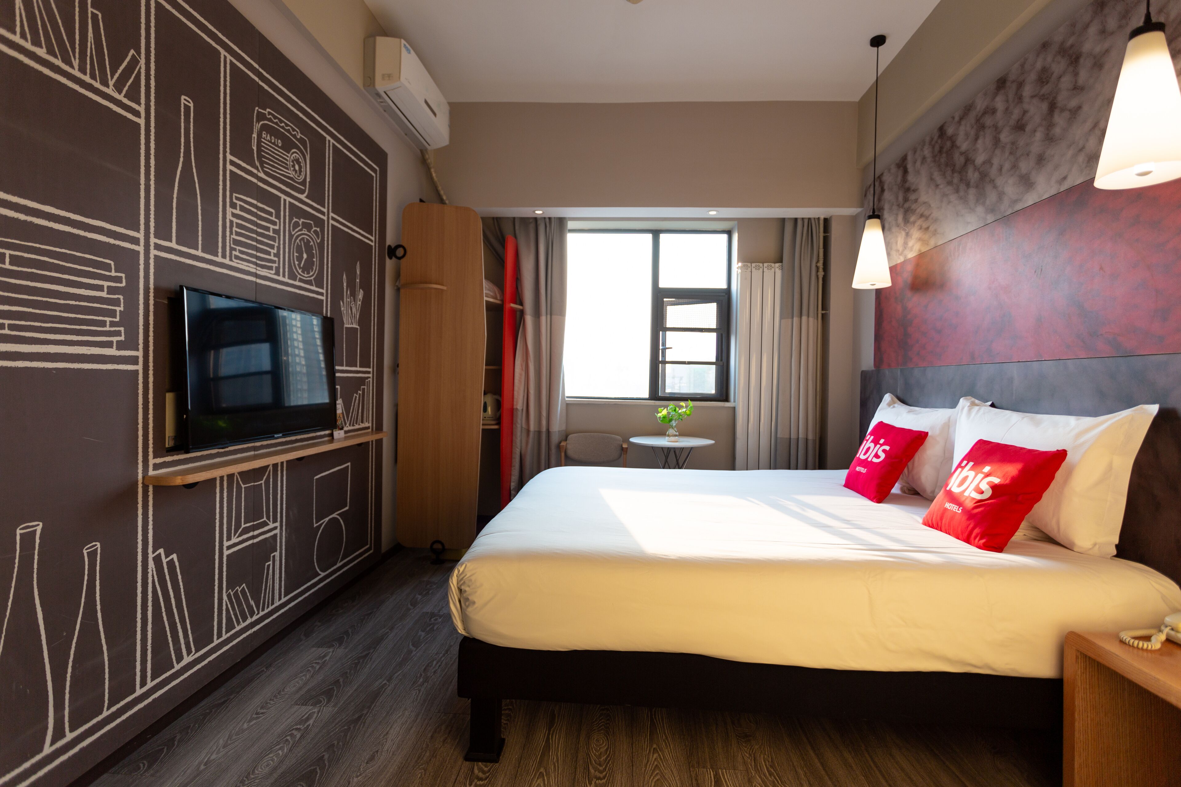 double room | desk, blackout curtains, iron/ironing board, free wifi