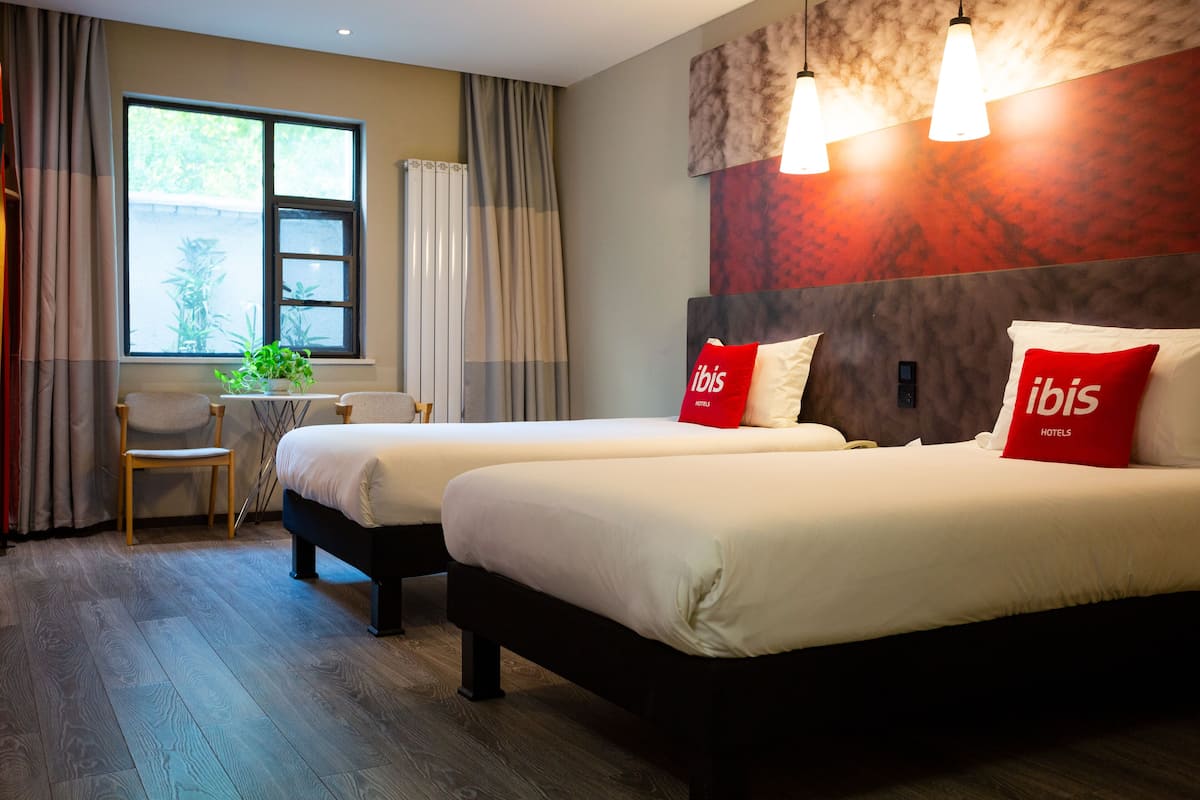 twin room | desk, blackout curtains, iron/ironing board, free wifi