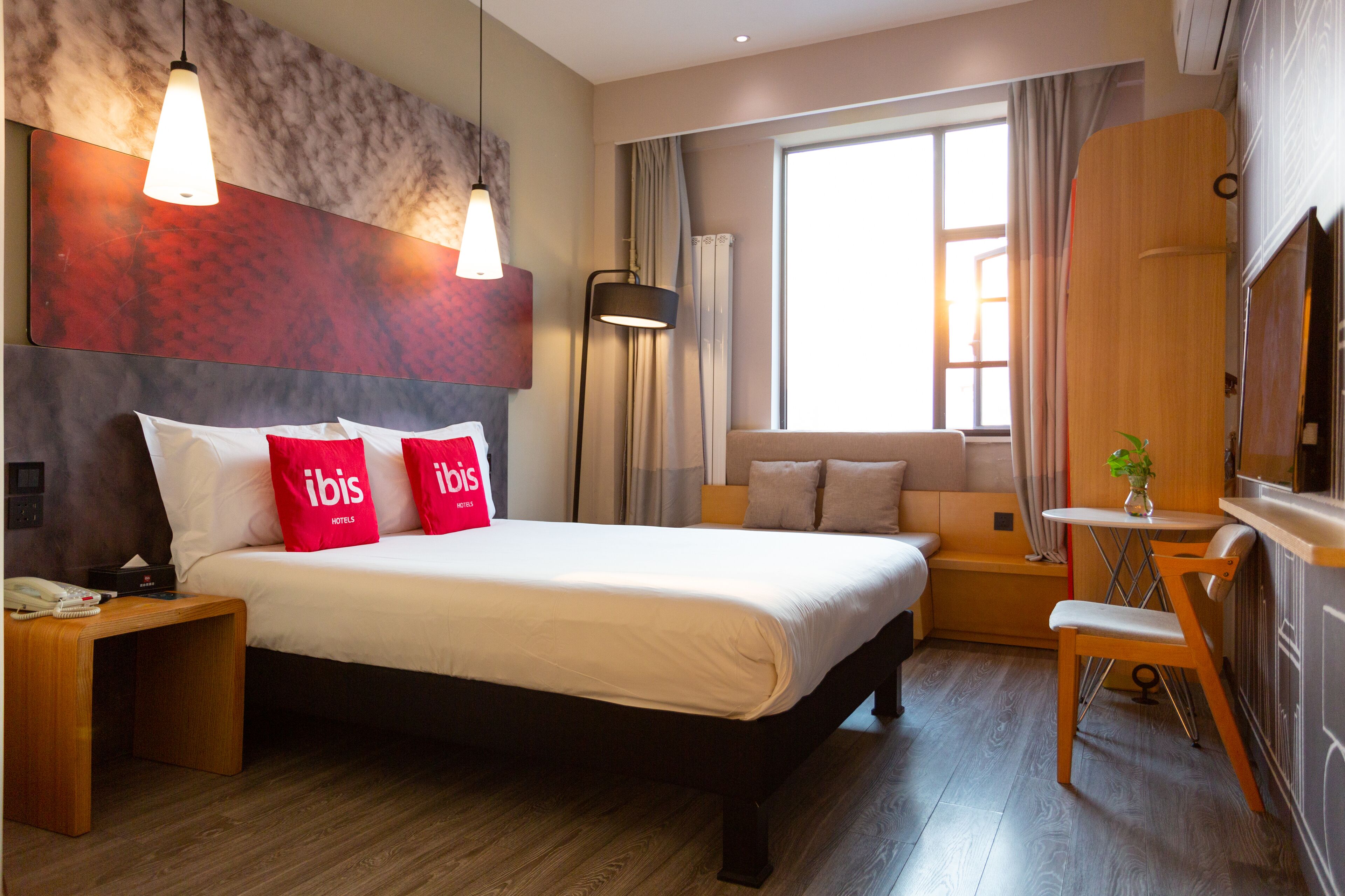 double room | desk, blackout curtains, iron/ironing board, free wifi