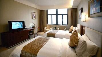 Minibar, desk, blackout drapes, rollaway beds