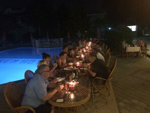 Utendørsservering