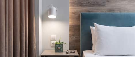 Superior Studio, 1 Double Bed with Sofa bed | Premium bedding, iron/ironing board, free WiFi, bed sheets